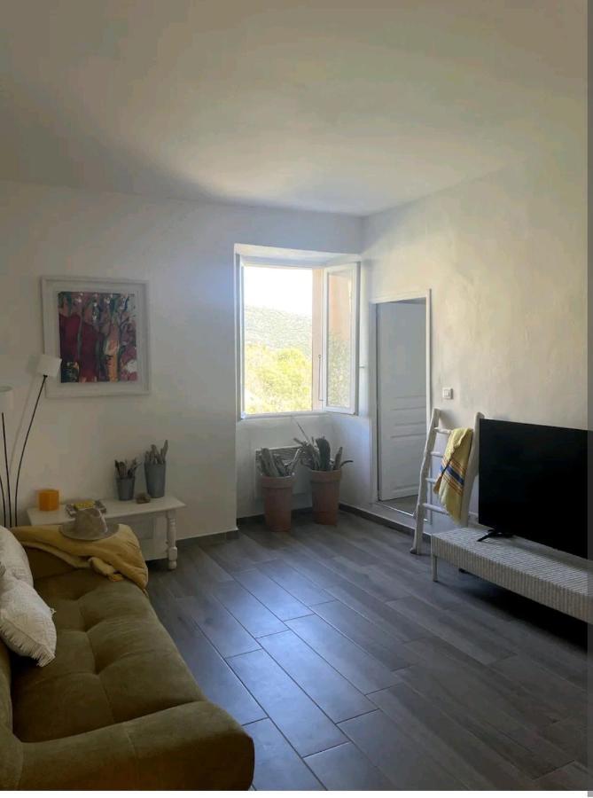Appartement Vue Mer En Plein Centre De 卡尔热斯 外观 照片
